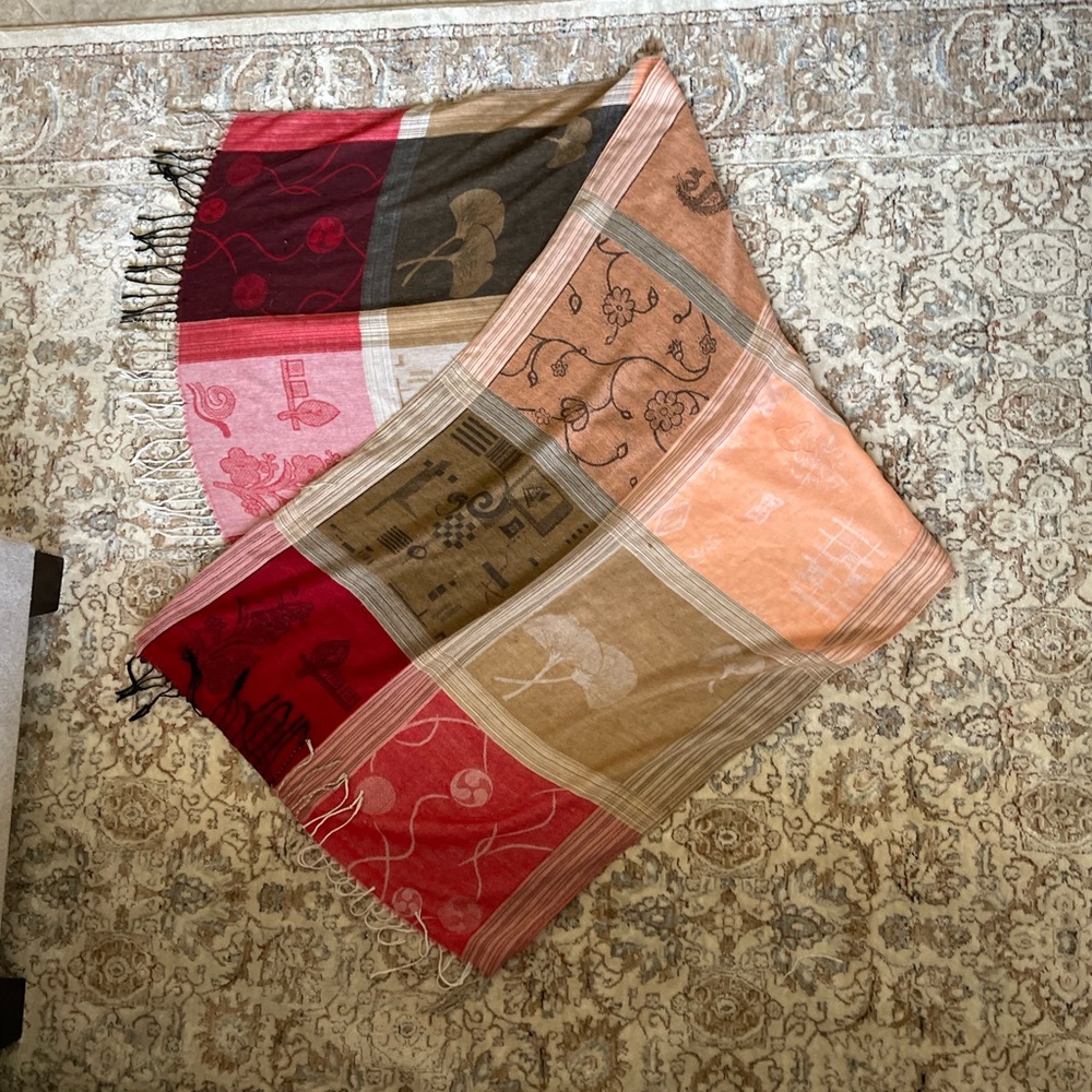 Red beige & salmon scarf